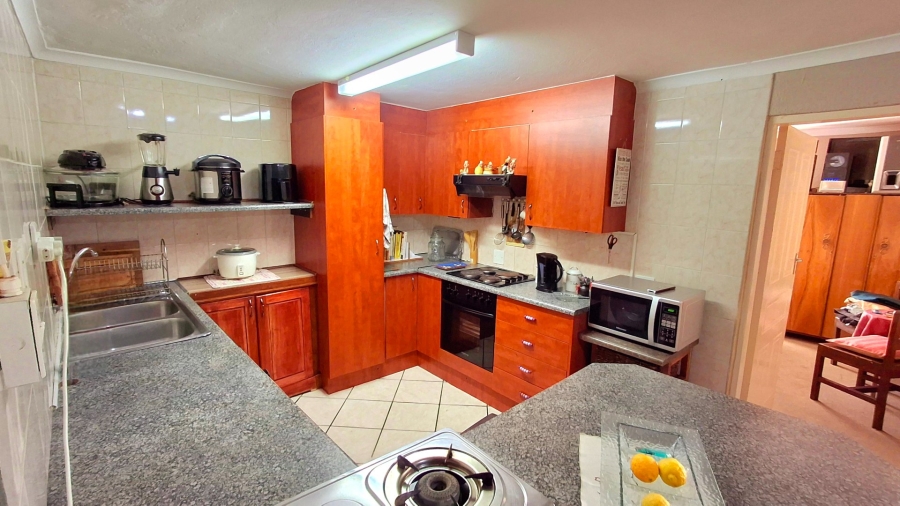 2 Bedroom Property for Sale in Vaalpark Free State